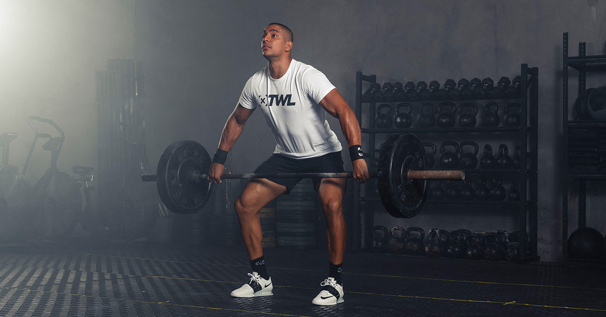 athlete performing the snatch